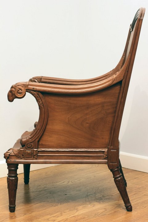 Solid mahogany bergre made for the duc de Penthivre by Jacob